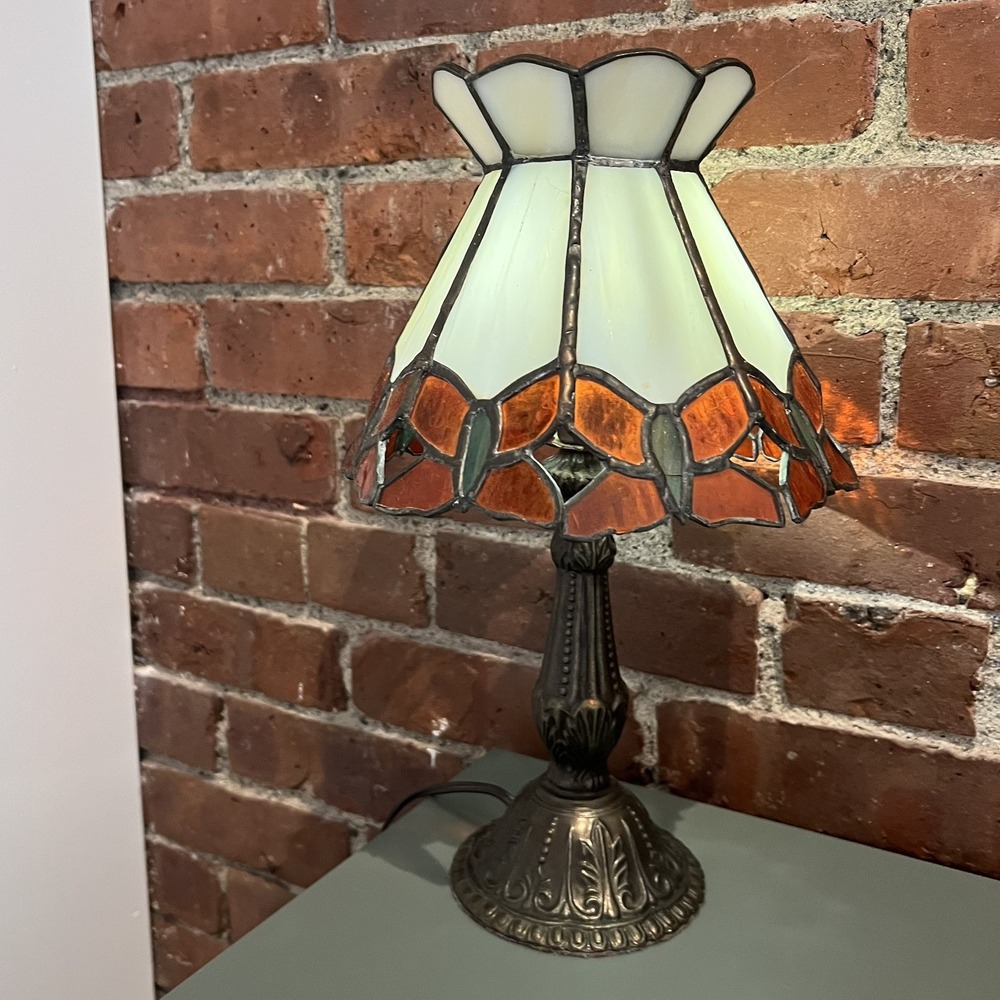 Vintage Tiffany Style Stained Glass Butterfly Table Art Deco Lamp 14" Tested